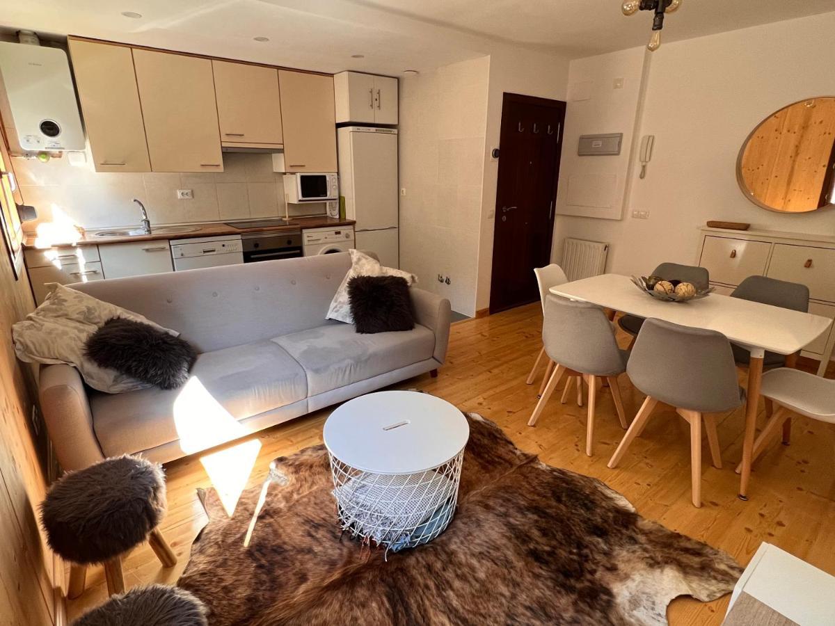 Apartamento Luga Кастьельо-де-Хака Экстерьер фото